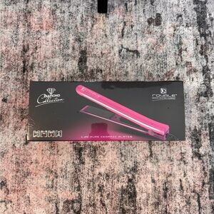 Pink Royale Diamond Collection Hair Straightener
